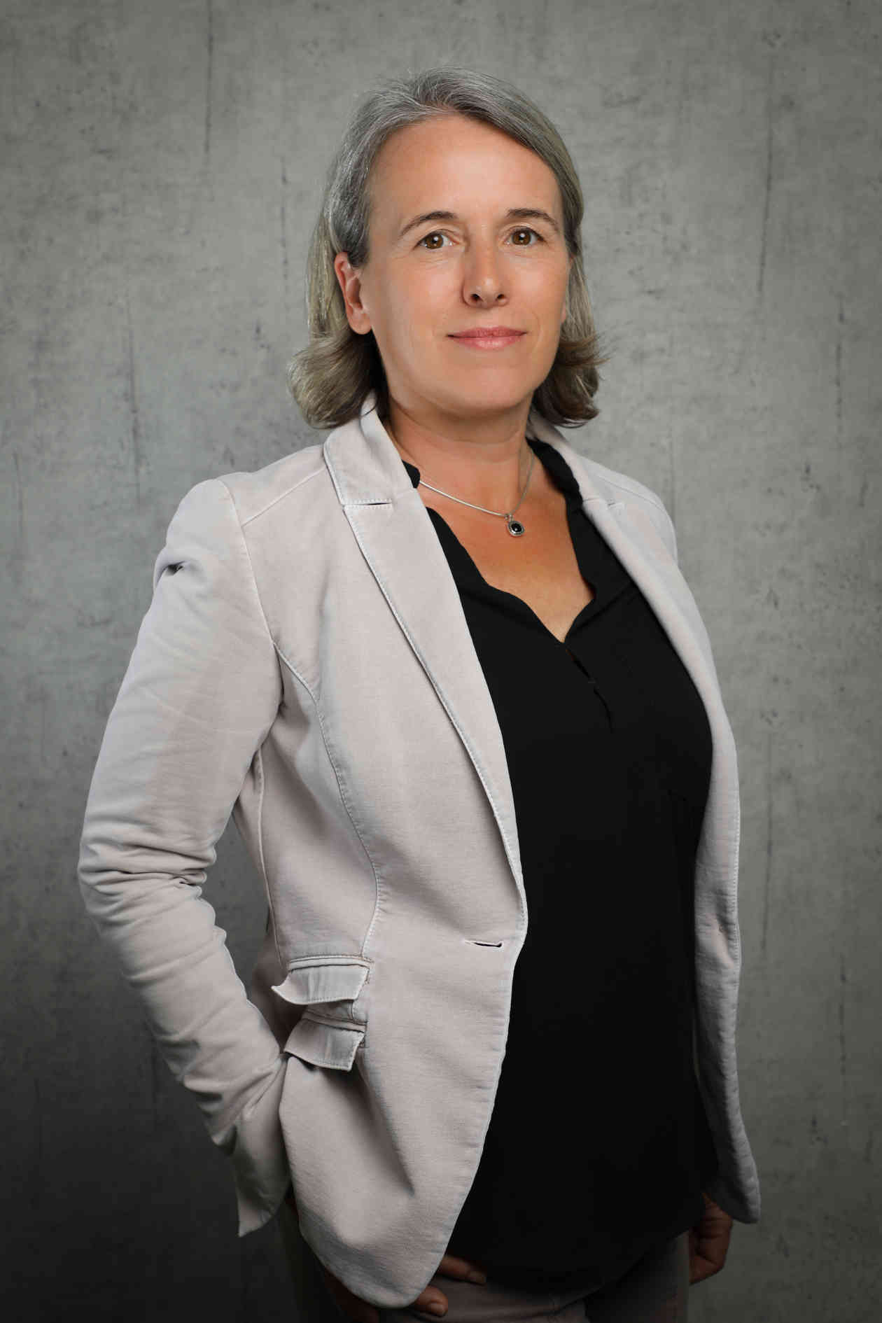 Anwalt+ Rechtsanwältin Dr.Renate Palma Schwerpunkt Arbeitsrecht in Innsbruck Tirol